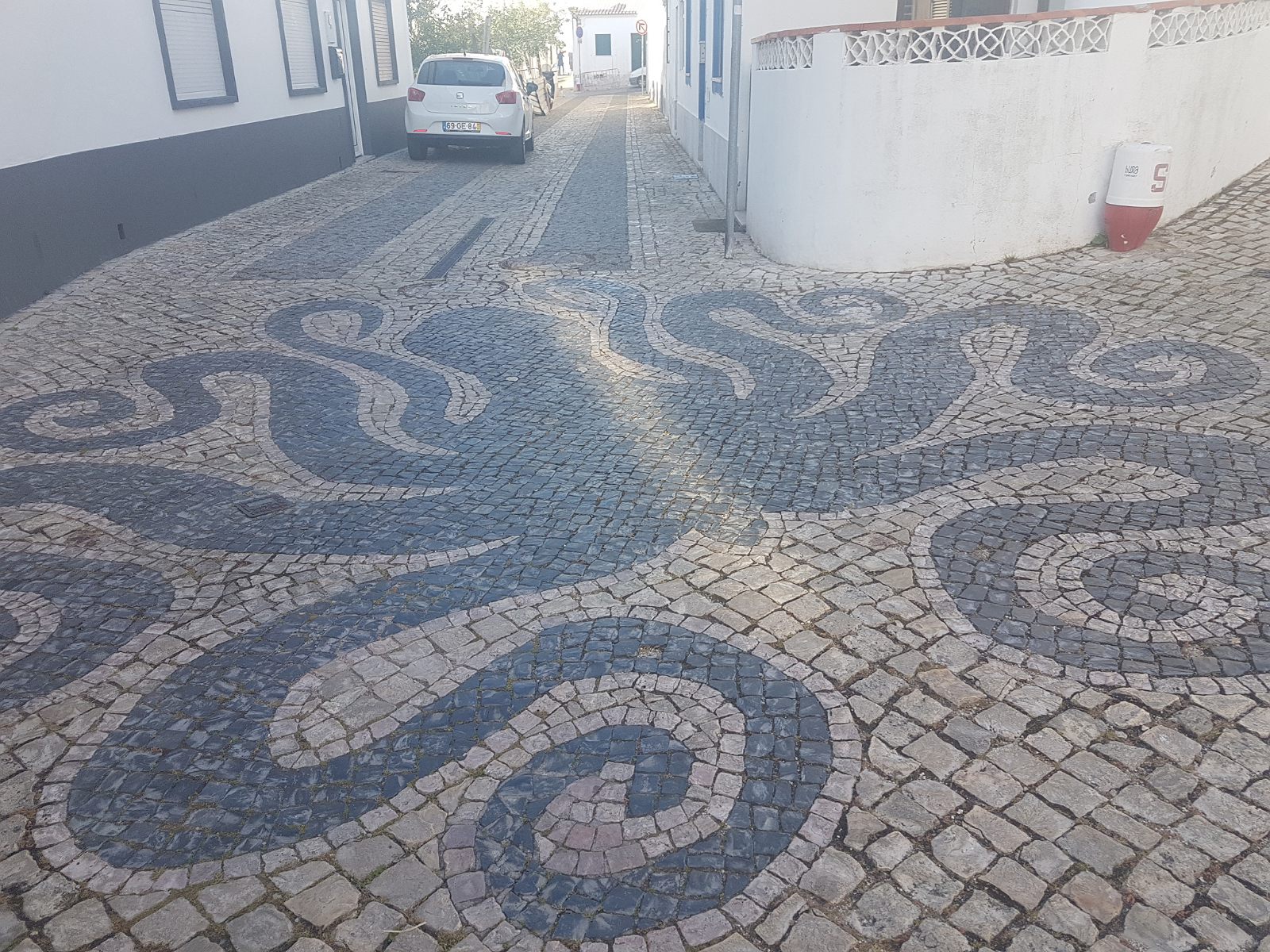 4. Chodnik-ośmiornica w portugalskim Lagos.
