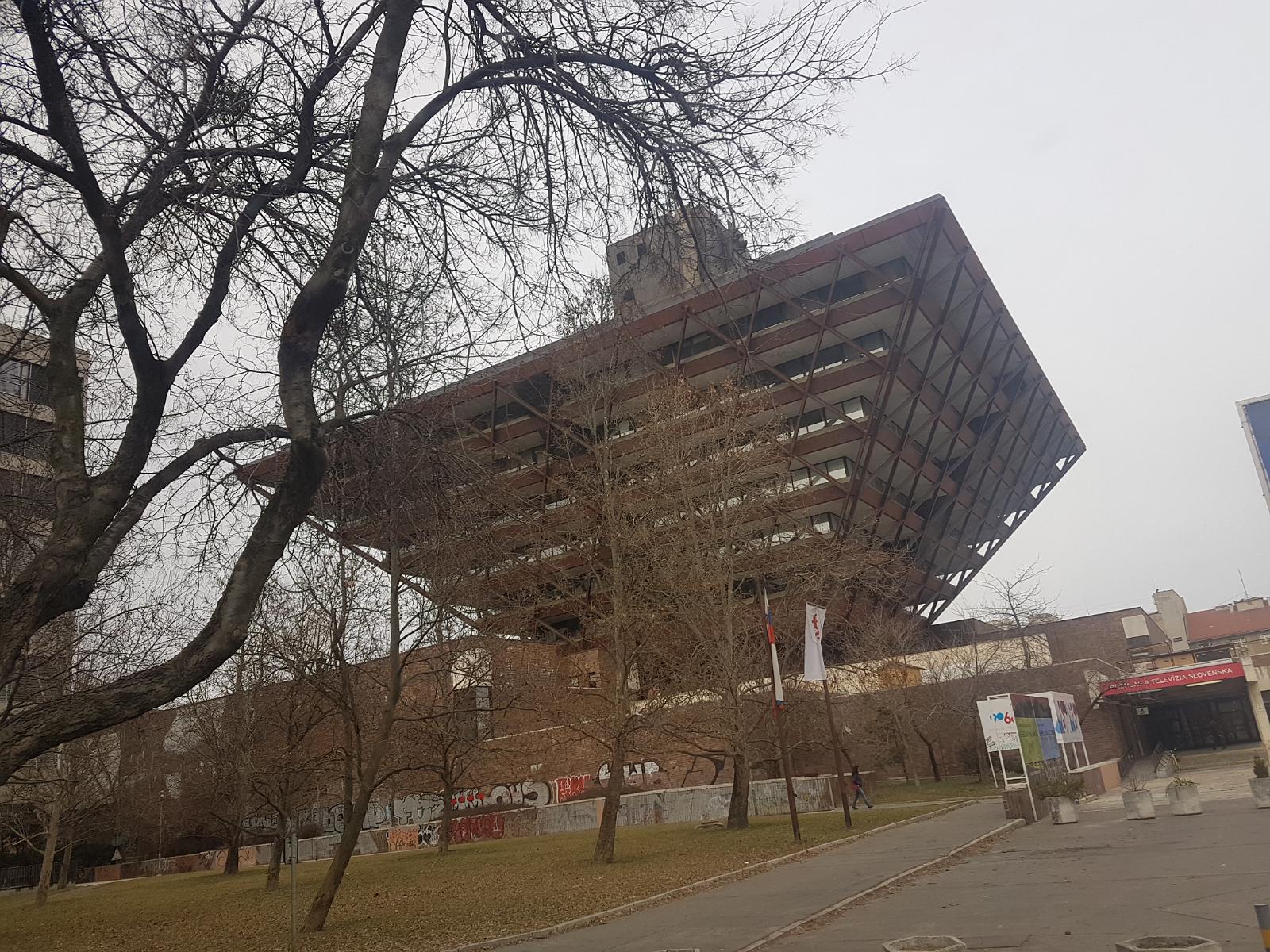 11. Odwrócona piramida w Bratysławie.
