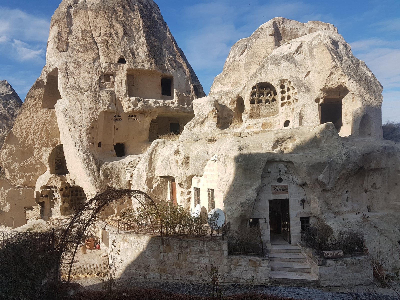 62. Dom w skale w Goreme w Turcji.