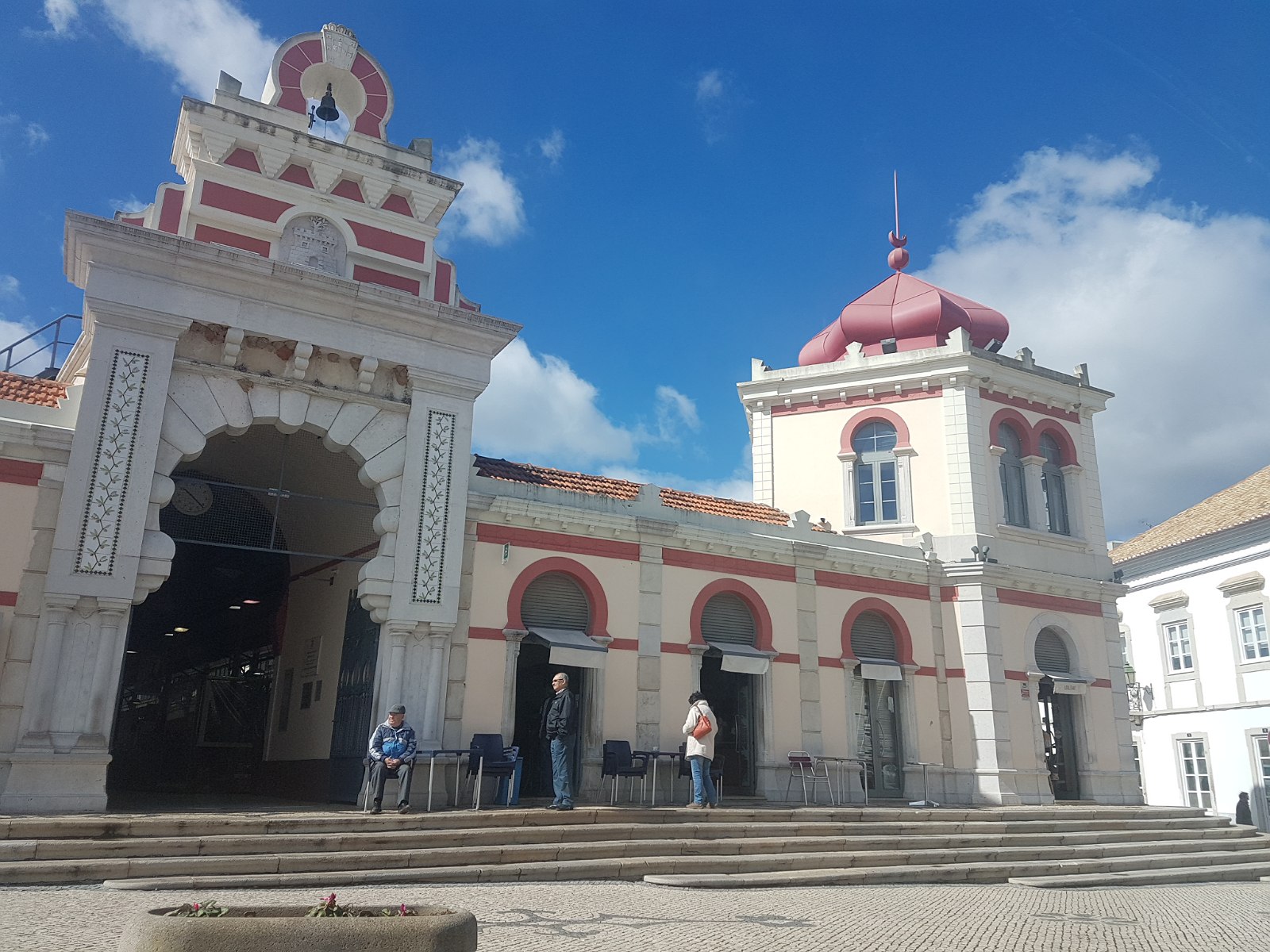 20. 'Mercado' (czyli targ) w Loule.
