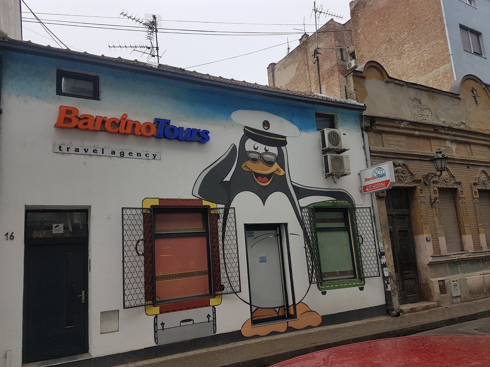 6. Mural w mieście Nowy Sad.